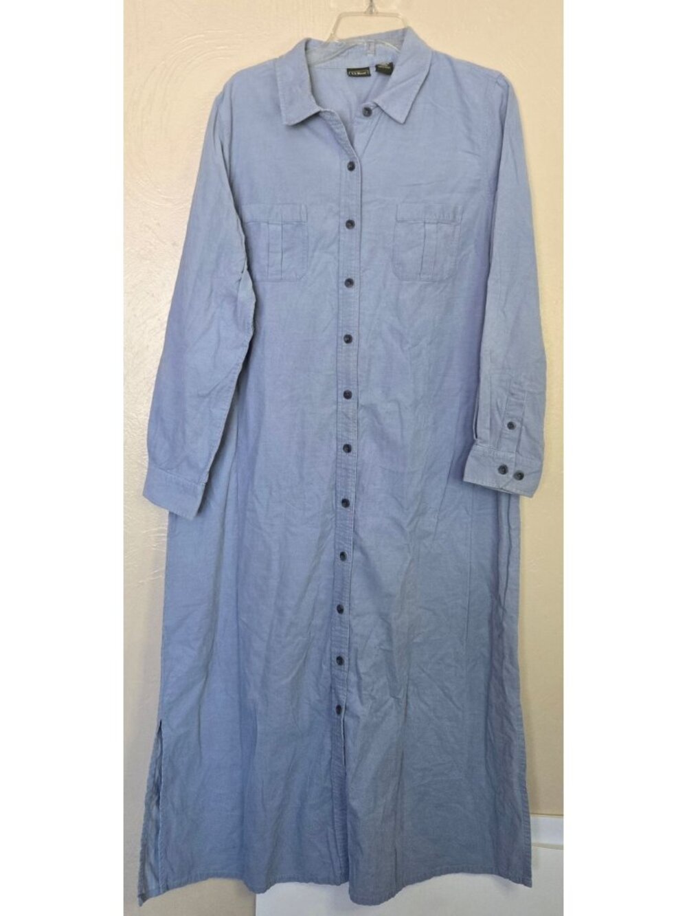 L.L. Bean Women's Light Blue Fine Wale Corduroy Shirt Dress Size 18 Style 0UJ24